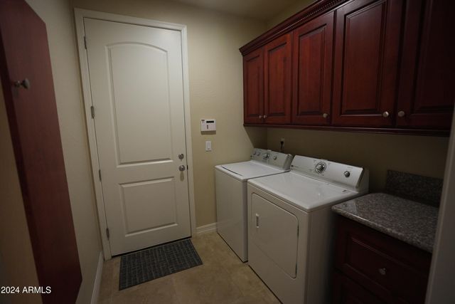 8658 E Davenport - GUEST HOUSE ONLY Drive, Scottsdale, AZ 85260