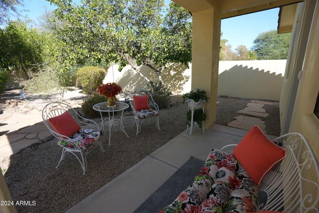 8658 E Davenport - GUEST HOUSE ONLY Drive, Scottsdale, AZ 85260