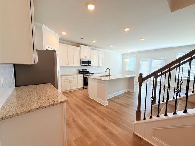 470 HELLEN VALLEY Drive, Braselton, GA 30517