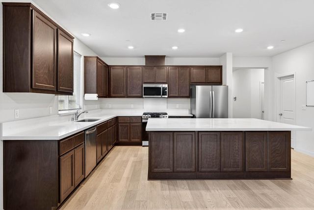 3603 Guru Ct, Ceres, CA 95307