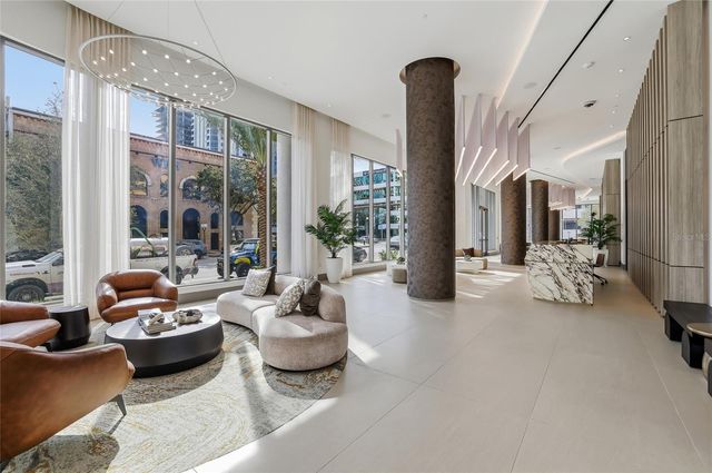 275 1ST AVENUE S 1207, St Petersburg, FL 33701