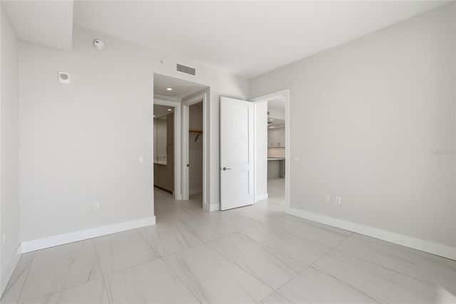 275 1ST AVENUE S 1207, St Petersburg, FL 33701