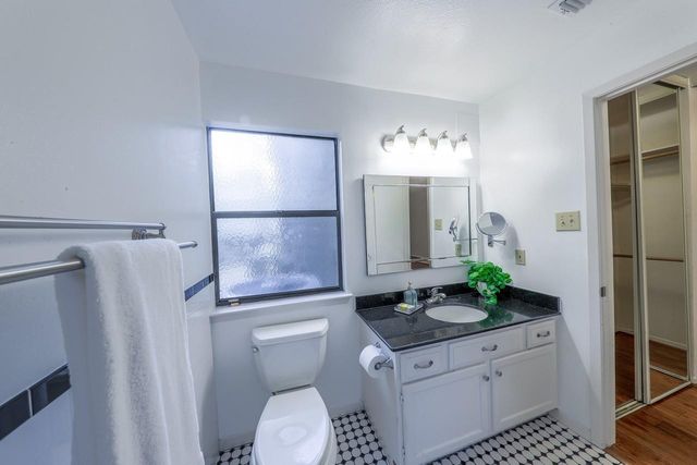 70 Cokeberry Court, The Woodlands, TX 77380