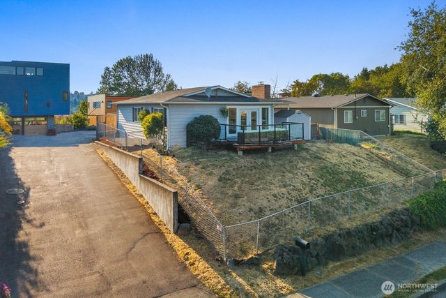 4131 21st Avenue SW, Seattle, WA 98106
