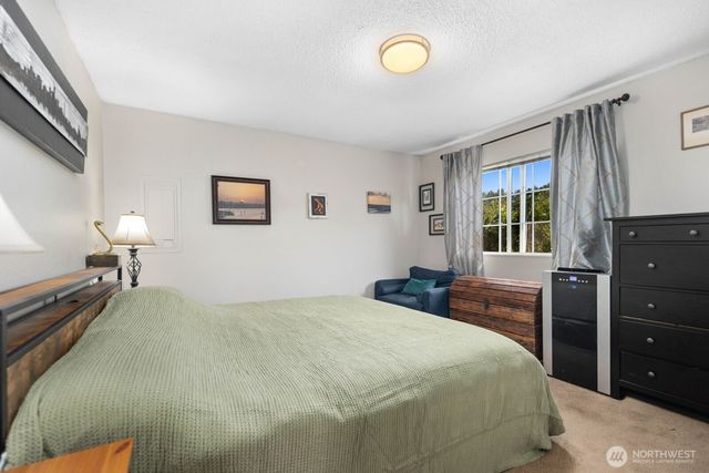 4131 21st Avenue SW, Seattle, WA 98106