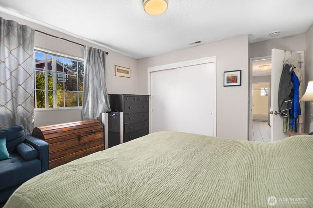 4131 21st Avenue SW, Seattle, WA 98106