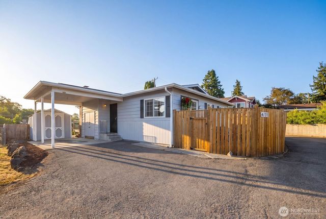 4131 21st Avenue SW, Seattle, WA 98106