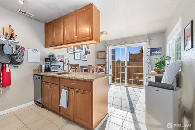 4131 21st Avenue SW, Seattle, WA 98106