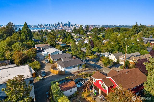 4131 21st Avenue SW, Seattle, WA 98106
