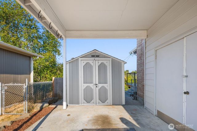4131 21st Avenue SW, Seattle, WA 98106