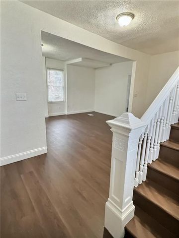 2006 Agnes Avenue, Kansas City, MO 64127