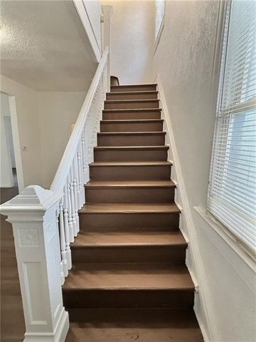 2006 Agnes Avenue, Kansas City, MO 64127