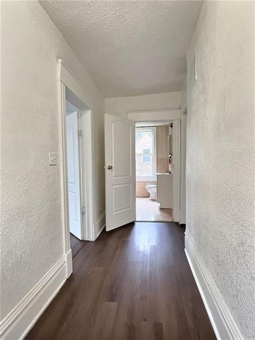 2006 Agnes Avenue, Kansas City, MO 64127