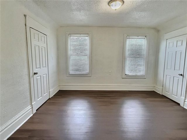 2006 Agnes Avenue, Kansas City, MO 64127