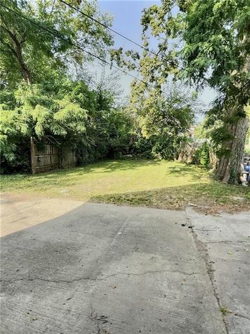 2006 Agnes Avenue, Kansas City, MO 64127