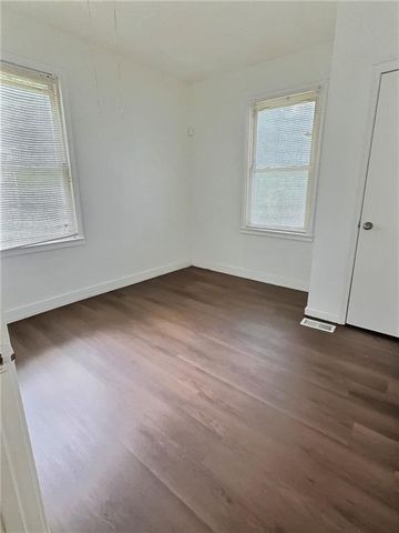 2006 Agnes Avenue, Kansas City, MO 64127