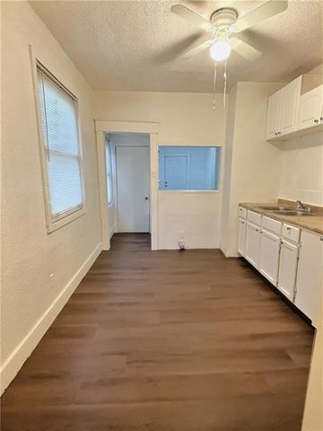 2006 Agnes Avenue, Kansas City, MO 64127