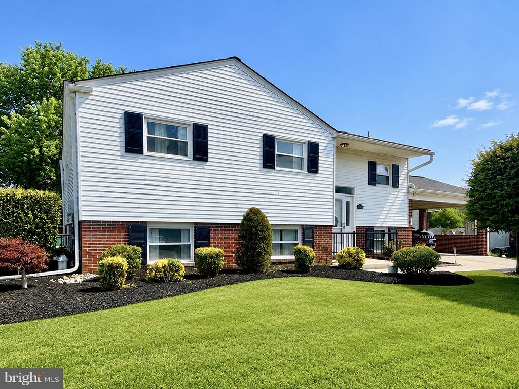 Image 1 of property listing at 9106 SANDRA PARK RD, Perry Hall, MD 21128