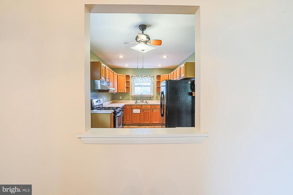 Image 18 of property listing at 9106 SANDRA PARK RD, Perry Hall, MD 21128
