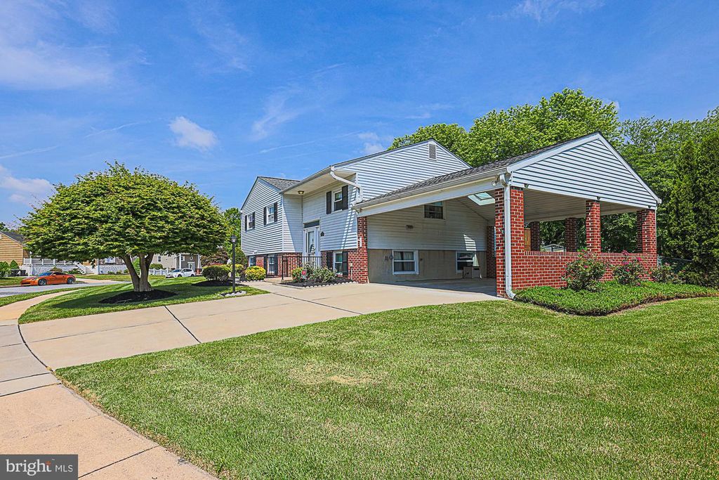 Image 2 of property listing at 9106 SANDRA PARK RD, Perry Hall, MD 21128