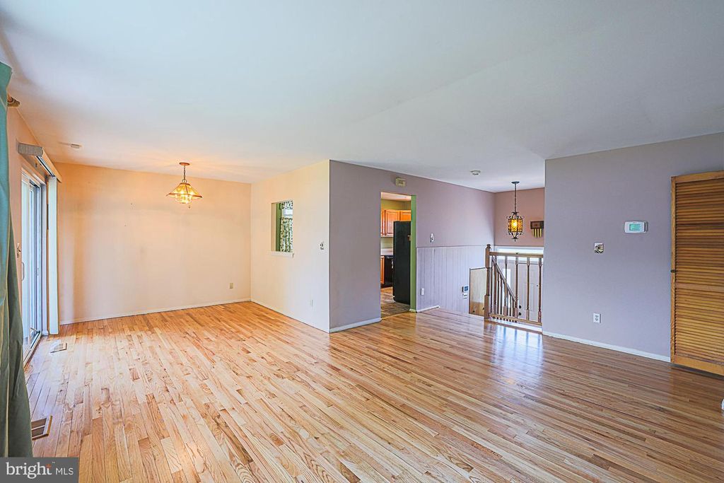 Image 25 of property listing at 9106 SANDRA PARK RD, Perry Hall, MD 21128