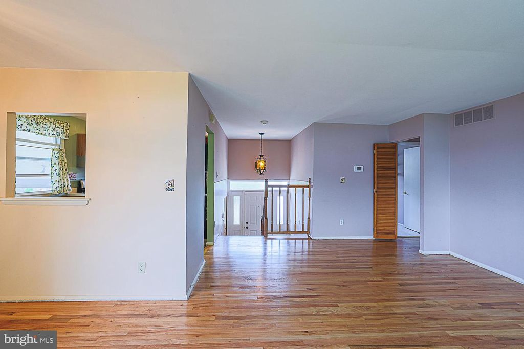 Image 26 of property listing at 9106 SANDRA PARK RD, Perry Hall, MD 21128