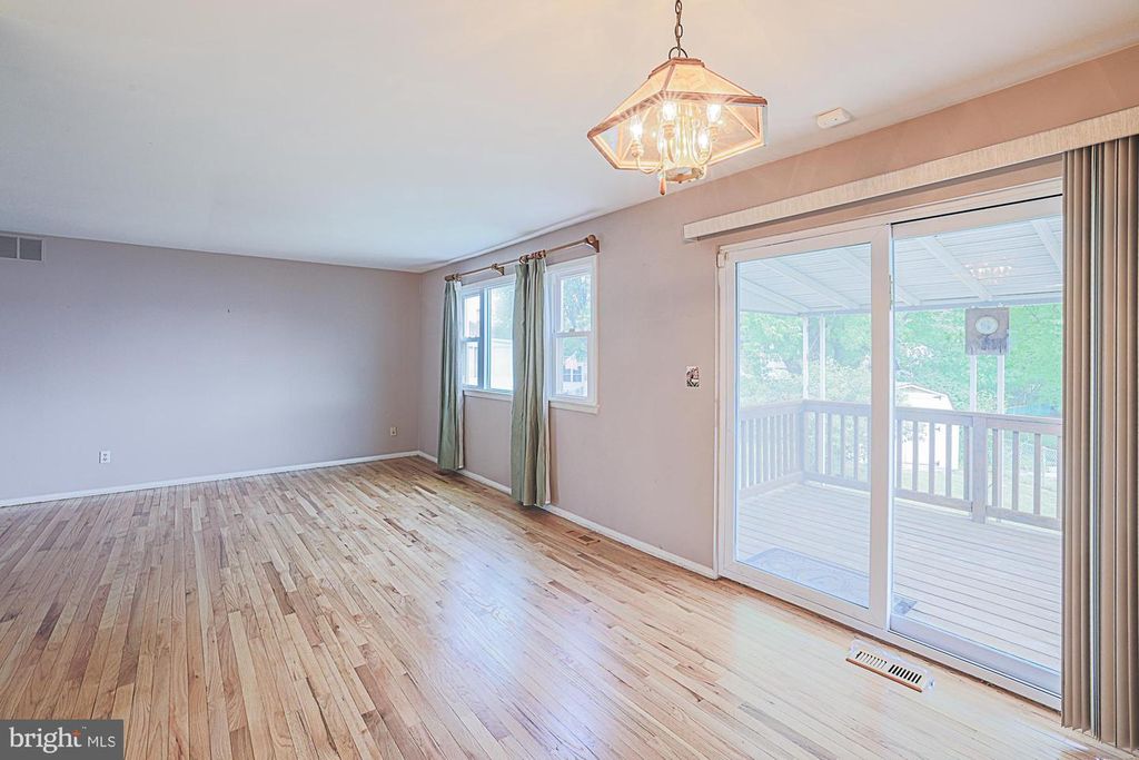Image 27 of property listing at 9106 SANDRA PARK RD, Perry Hall, MD 21128