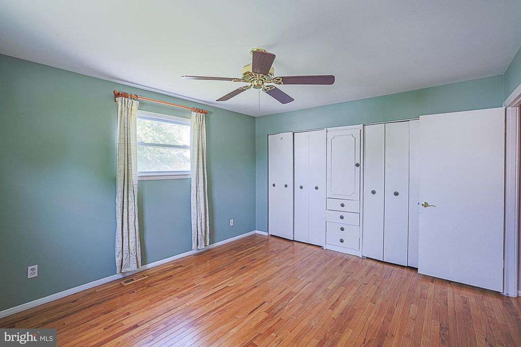 Image 31 of property listing at 9106 SANDRA PARK RD, Perry Hall, MD 21128