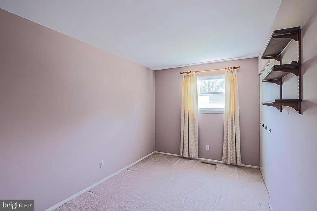 Image 37 of property listing at 9106 SANDRA PARK RD, Perry Hall, MD 21128