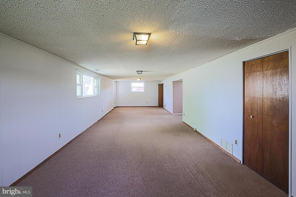 Image 40 of property listing at 9106 SANDRA PARK RD, Perry Hall, MD 21128