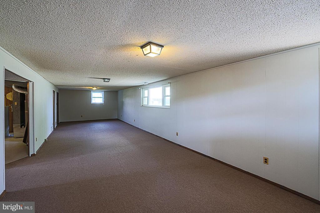 Image 42 of property listing at 9106 SANDRA PARK RD, Perry Hall, MD 21128