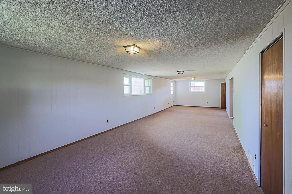 Image 43 of property listing at 9106 SANDRA PARK RD, Perry Hall, MD 21128
