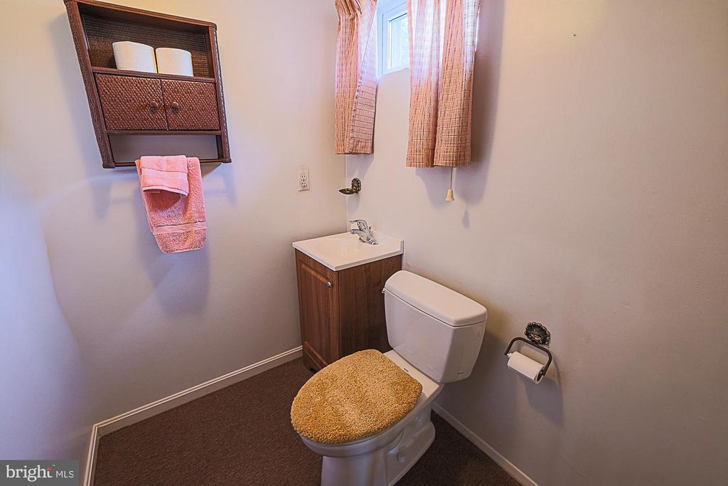 Image 44 of property listing at 9106 SANDRA PARK RD, Perry Hall, MD 21128