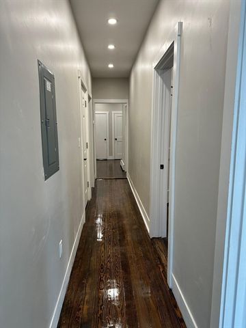 5 Carson St 2, Boston, MA 02125
