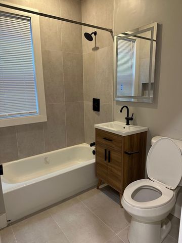 5 Carson St 2, Boston, MA 02125