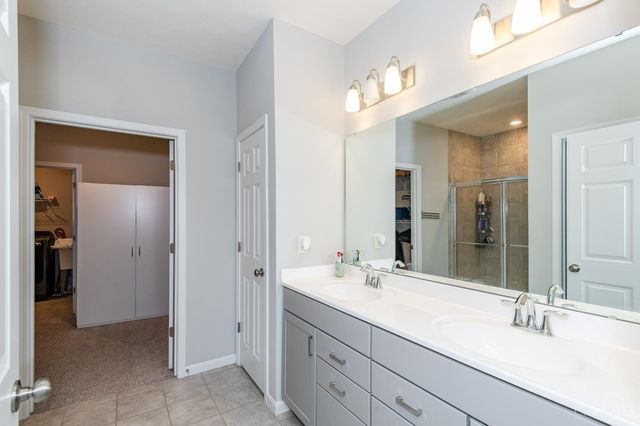 1701 Glade Valley Drive, Washington Twp, OH 45458