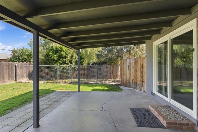 209 Tokay Ave, Modesto, CA 95350