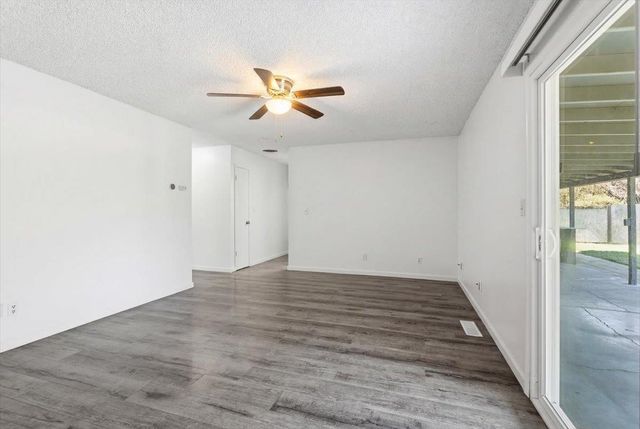 209 Tokay Ave, Modesto, CA 95350