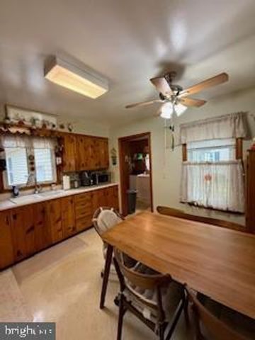 145 W FRONT ST, Frederica, DE 19946