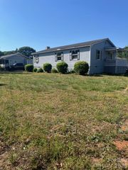 11504 Moores Chapel Road, Charlotte, NC 28214