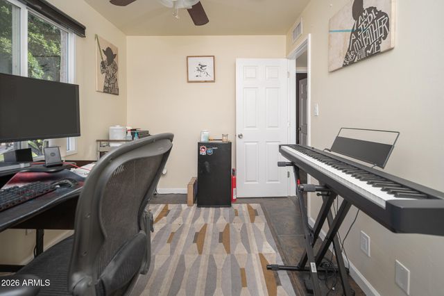 5962 N 83RD Street, Scottsdale, AZ 85250