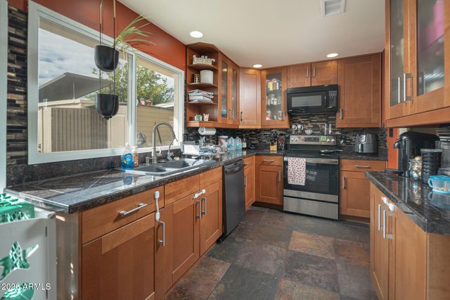 5962 N 83RD Street, Scottsdale, AZ 85250