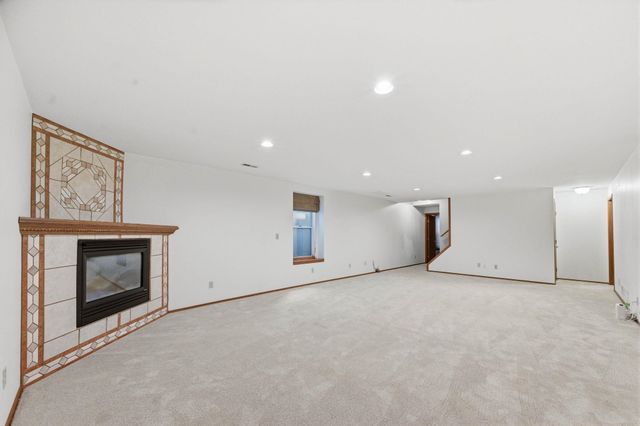 11006 W Cornelison St, Wichita, KS 67212