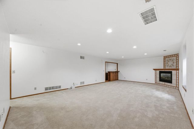 11006 W Cornelison St, Wichita, KS 67212