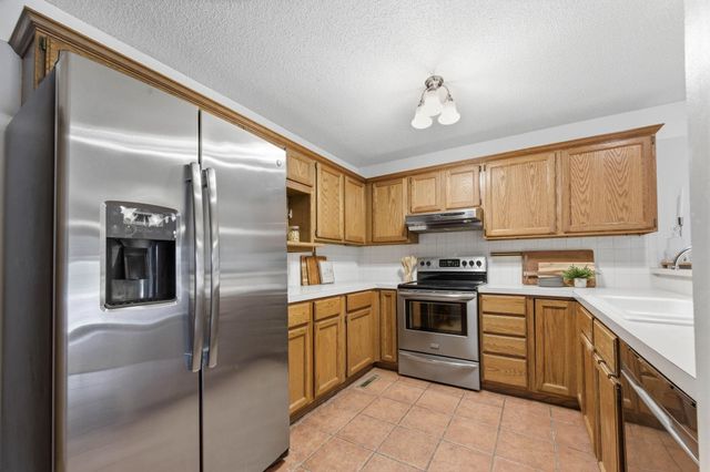 11006 W Cornelison St, Wichita, KS 67212