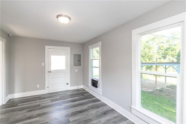 505 E Wall Street, Harrisonville, MO 64701