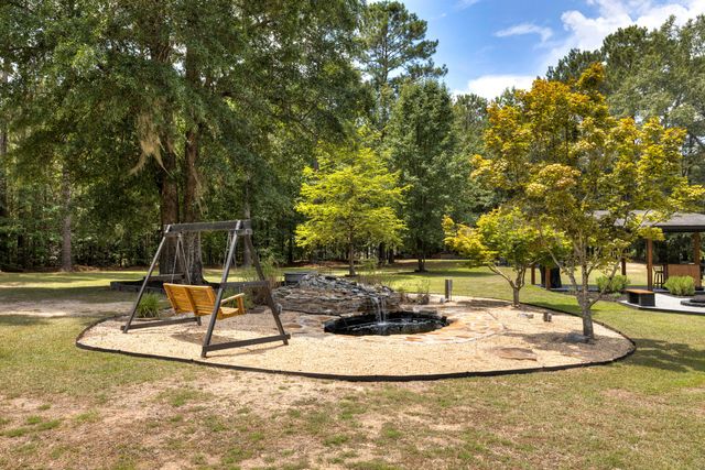 1090 Winding Pond Road, Manning, SC 29102