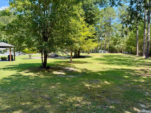 1090 Winding Pond Road, Manning, SC 29102