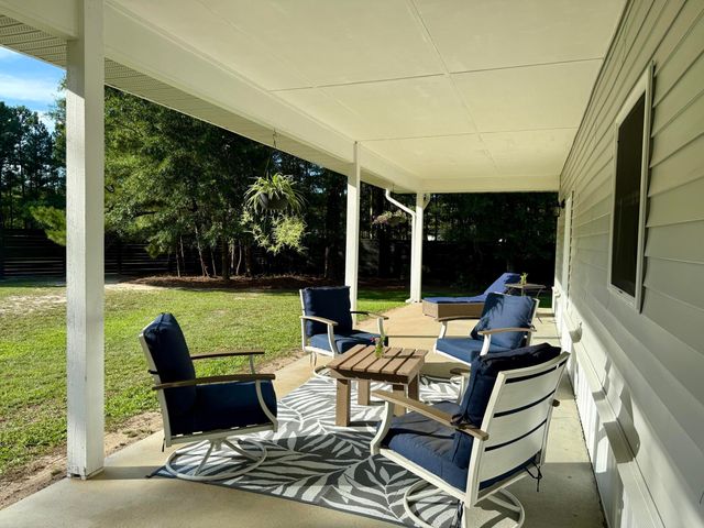 1090 Winding Pond Road, Manning, SC 29102
