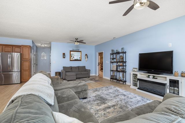 1090 Winding Pond Road, Manning, SC 29102